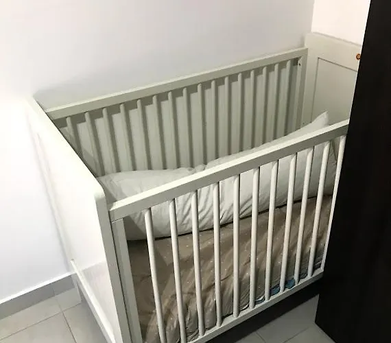 - 5 Mins From Airport Luqa